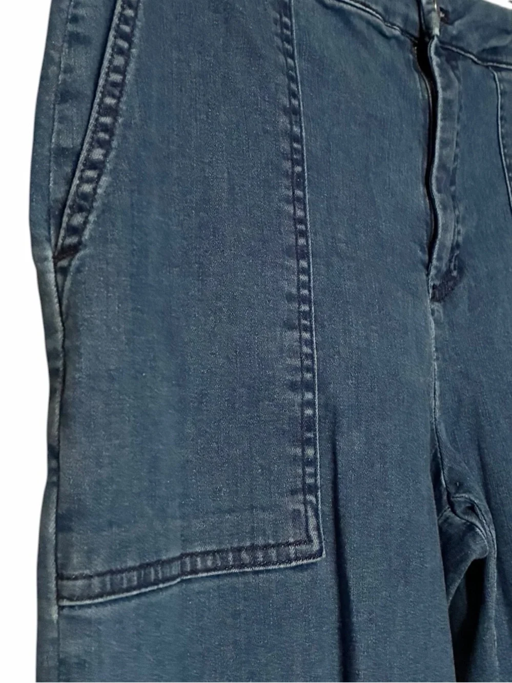 Zara Relaxed Summer Weight  Ankle Jeans